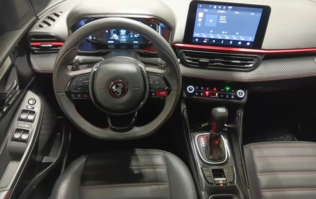 imagem-https://www.socarrao.com.br/sc-vehicle-images-prod/2540191/1783621028917-ootLwarNtaTQ1JpJ4UZXtA339y6lrmbq.jpg