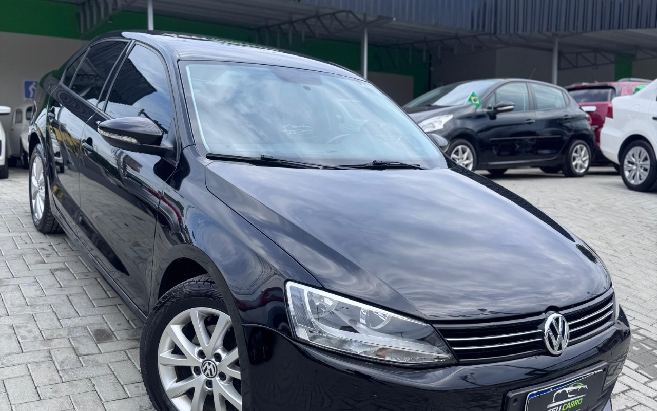 Volkswagen Jetta 2011 Preto — foto 1 de 3
