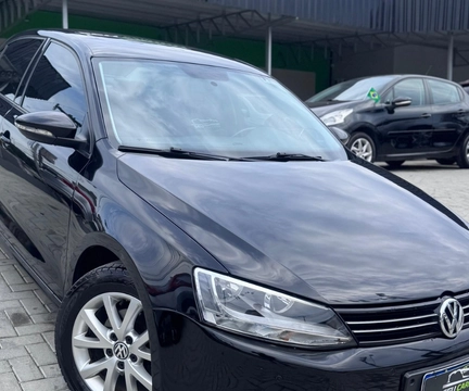 Volkswagen Jetta 2011 Preto — foto 1 de 3
