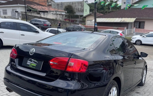imagem-https://www.socarrao.com.br/sc-vehicle-images-prod/2540309/1783621528591-SU1HLTIwMjYwNzA4LVdBMDIxOS5qcGc.jpg