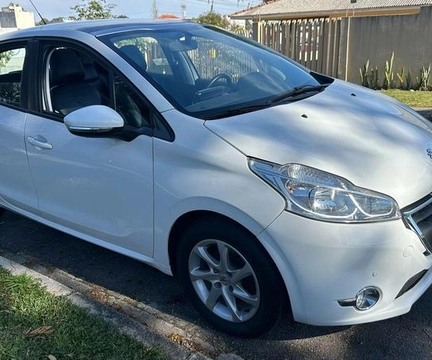 Peugeot 208 2016 Branco — foto 1 de 3