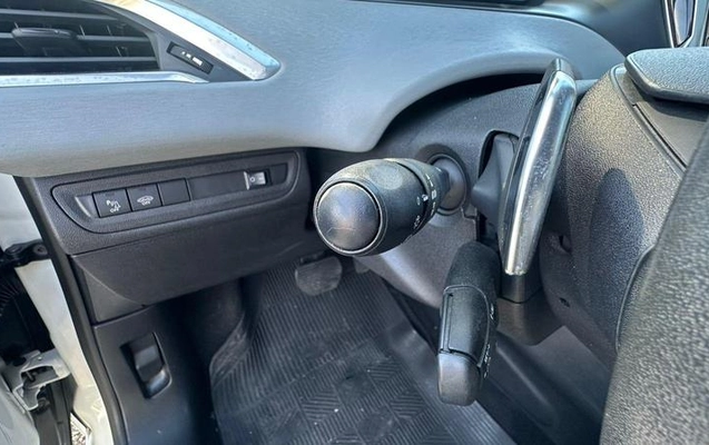 imagem-https://www.socarrao.com.br/sc-vehicle-images-prod/2540357/1784137464687-8264468_4_B_9e299ea799.jpeg