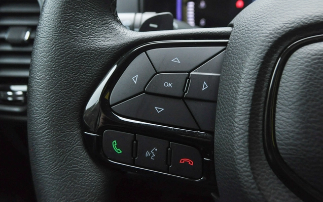 imagem-https://www.socarrao.com.br/sc-vehicle-images-prod/2540691/1789129849649-edec15cd7c3b4bc1a12d4569f8737fcc_1783618399901.jpg