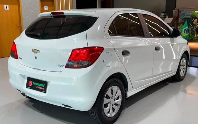 imagem-https://www.socarrao.com.br/sc-vehicle-images-prod/2541037/1783624191565-vehicle_image_1783624158_adf971be9c78500f4620f0330fa797a8.jpeg