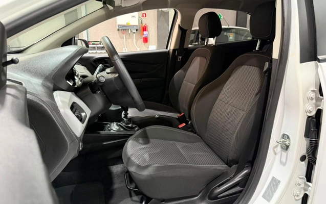 imagem-https://www.socarrao.com.br/sc-vehicle-images-prod/2541037/1783624191586-vehicle_image_1783624178_03d479a5d525862f136a37e16effa508.jpeg
