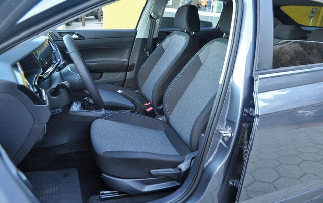 imagem-https://www.socarrao.com.br/sc-vehicle-images-prod/2541246/1786366674473-47e8486fa51f4ec198348e441e2b62a1_1783624515862.jpg