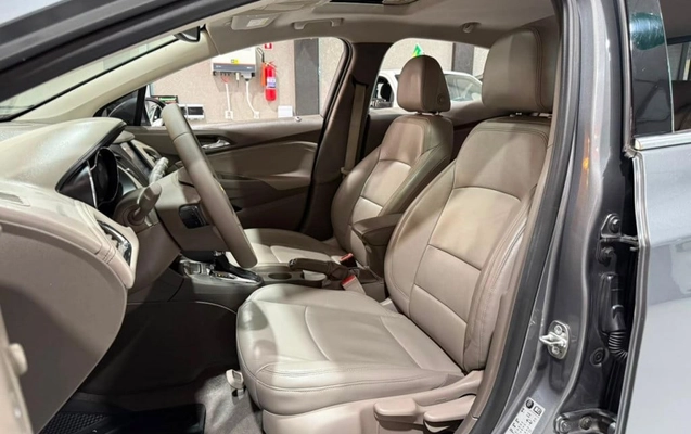 imagem-https://www.socarrao.com.br/sc-vehicle-images-prod/2541318/1783625189692-vehicle_image_1783625129_9b104e7d28b66e855298605fd7d710a1.jpeg