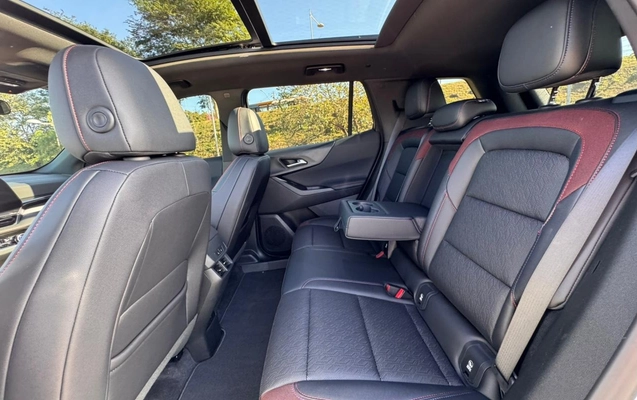 imagem-https://www.socarrao.com.br/sc-vehicle-images-prod/2541447/1783625583145-V2hhdHNBcHAgSW1hZ2UgMjAyNi0wNy0wMiBhdCAxMC4zMC4xOSAoMSkuanBlZw.jpeg
