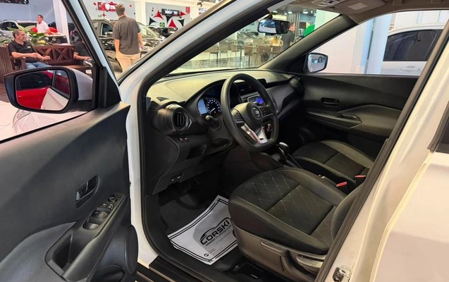 imagem-https://www.socarrao.com.br/sc-vehicle-images-prod/2541602/1789076270413-8258285_6_B_76547d0a36.jpeg