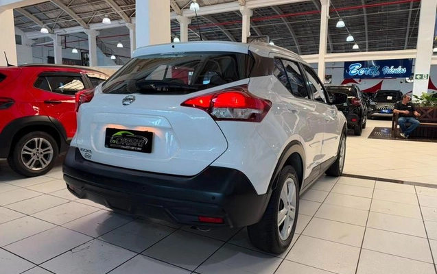 imagem-https://www.socarrao.com.br/sc-vehicle-images-prod/2541602/1789076270434-8258285_8_B_f5408155aa.jpeg