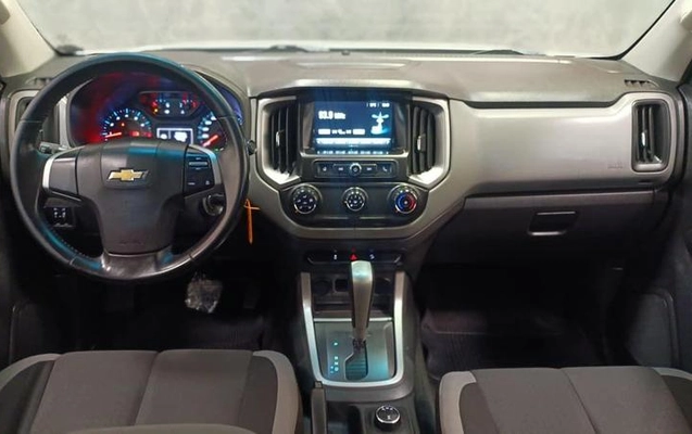 imagem-https://www.socarrao.com.br/sc-vehicle-images-prod/2541729/1783693068021-8209838_18_B_4175690adf.jpeg