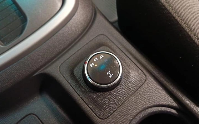 imagem-https://www.socarrao.com.br/sc-vehicle-images-prod/2541729/1783693068030-8209838_2_B_d3577a063e.jpeg