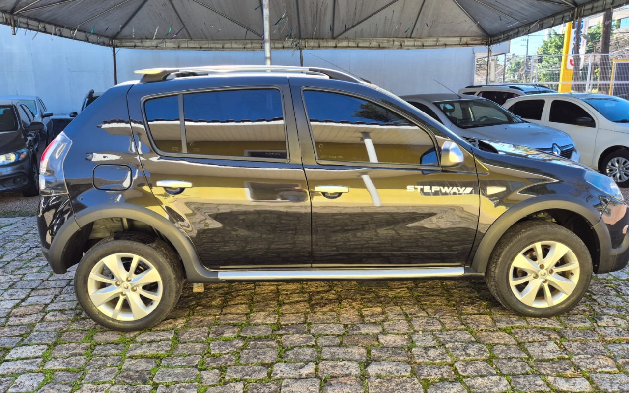 imagem-https://www.socarrao.com.br/sc-vehicle-images-prod/2541909/1783627001995-V2hhdHNBcHAgSW1hZ2UgMjAyNi0wNy0wOCBhdCAxMS40MC40OCAoMSkuanBlZw.jpeg
