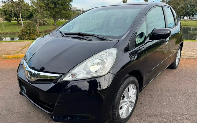 imagem-https://www.socarrao.com.br/sc-vehicle-images-prod/2542072/1783627584259-V2hhdHNBcHAgSW1hZ2UgMjAyNi0wNy0wOSBhdCAxNC40Ni41OC5qcGVn.jpeg