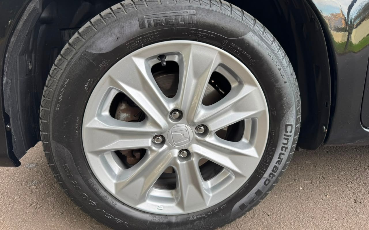 imagem-https://www.socarrao.com.br/sc-vehicle-images-prod/2542072/1783627585498-V2hhdHNBcHAgSW1hZ2UgMjAyNi0wNy0wOSBhdCAxNC40Ny4wMCAoMikuanBlZw.jpeg