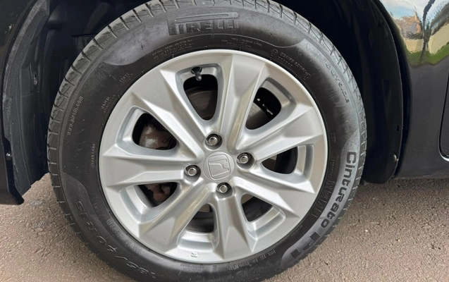 imagem-https://www.socarrao.com.br/sc-vehicle-images-prod/2542072/1783627585498-V2hhdHNBcHAgSW1hZ2UgMjAyNi0wNy0wOSBhdCAxNC40Ny4wMCAoMikuanBlZw.jpeg