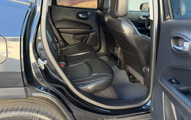imagem-https://www.socarrao.com.br/sc-vehicle-images-prod/2542118/1789581359305-8265100_9_B_0f56aa33dd.jpeg