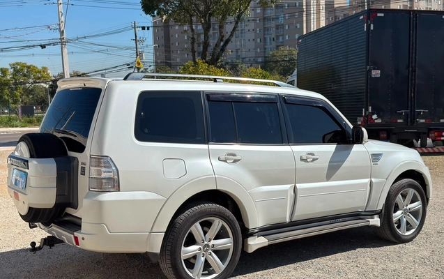 imagem-https://www.socarrao.com.br/sc-vehicle-images-prod/2542245/1789522496038-54fc5637-9390-4be2-b91c-3b193f9e2667.jpg