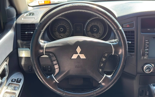 imagem-https://www.socarrao.com.br/sc-vehicle-images-prod/2542245/1789522496040-b5f3b5b3-ed3a-44ed-97e3-9fc5e934ed68.jpg