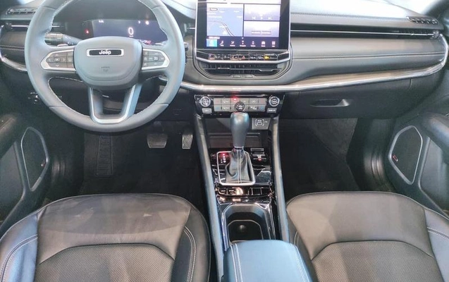 imagem-https://www.socarrao.com.br/sc-vehicle-images-prod/2542353/1788615082094-8261927_9_B_54213e1d36.jpeg