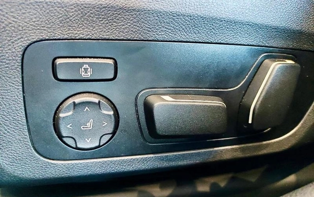 imagem-https://www.socarrao.com.br/sc-vehicle-images-prod/2542596/1787864858120-8227707_14_B_321709e018.jpeg
