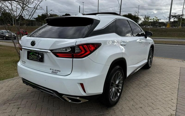 imagem-https://www.socarrao.com.br/sc-vehicle-images-prod/2543036/1789073675039-7187583_19_B_e765ea1a38.jpeg