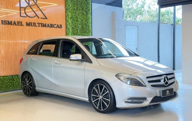 imagem-https://www.socarrao.com.br/sc-vehicle-images-prod/2543604/1788556545115-8265642_15_B_f3c314b56b.jpeg