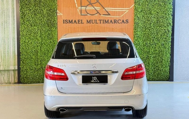 imagem-https://www.socarrao.com.br/sc-vehicle-images-prod/2543604/1788556545131-8265642_11_B_fe1e251ae0.jpeg
