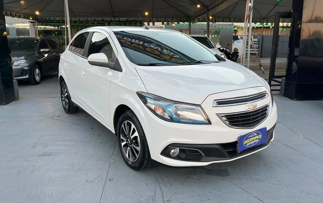 imagem-https://www.socarrao.com.br/sc-vehicle-images-prod/2543823/1785865977335-0353a421496b4b138d0079ea8cf2bd04_1783543419086.jpg