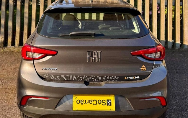 imagem-https://www.socarrao.com.br/sc-vehicle-images-prod/2545269/1790000459051-8263913_11_B_4b4fade204.jpeg