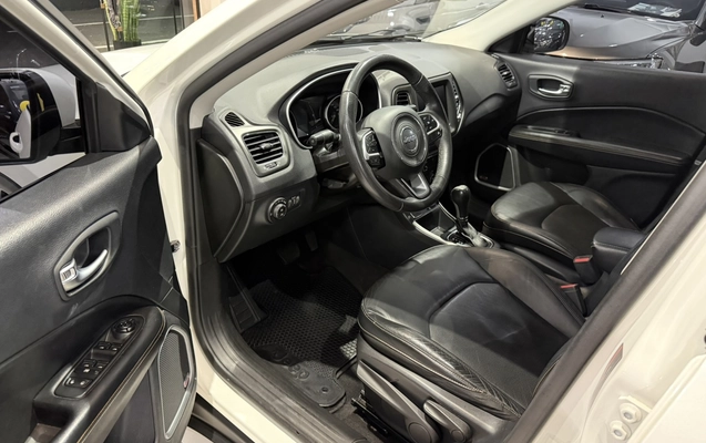 imagem-https://www.socarrao.com.br/sc-vehicle-images-prod/2546750/1783646363377-17_101850.jpg