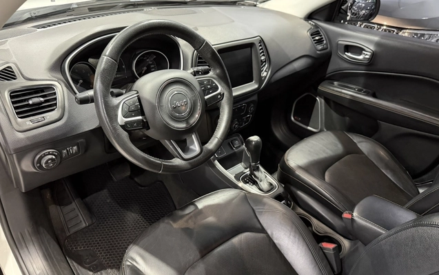 imagem-https://www.socarrao.com.br/sc-vehicle-images-prod/2546750/1783646363380-18_101850.jpg