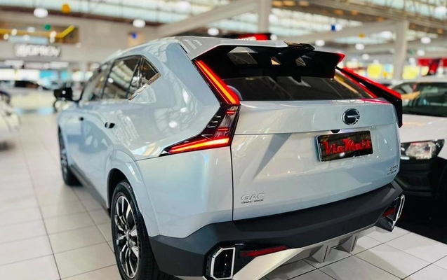 imagem-https://www.socarrao.com.br/sc-vehicle-images-prod/2553551/1788893628630-8261040_11_B_3776e274c0.jpeg