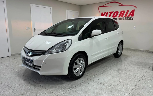 imagem-https://www.socarrao.com.br/sc-vehicle-images-prod/2553992/1783687809189-7f67f00e0e5748cf9eb5f384a130d505_1783618601880.jpg
