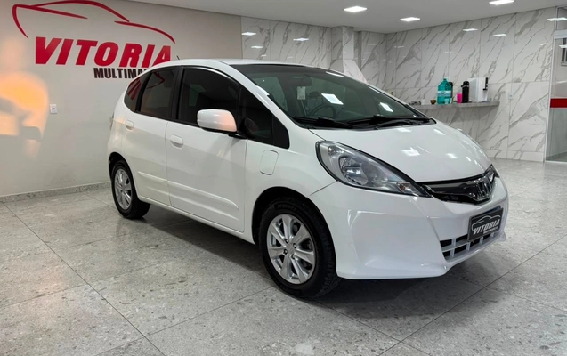 imagem-https://www.socarrao.com.br/sc-vehicle-images-prod/2553992/1783687809193-852df864f8be46bfa3e240d05d981f54_1783618601891.jpg