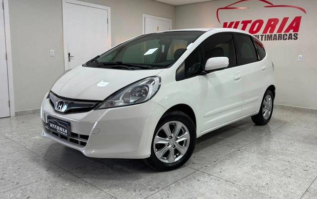 imagem-https://www.socarrao.com.br/sc-vehicle-images-prod/2553992/1783687809196-6828793e9a27456496685896cb61a0b5_1783618601901.jpg