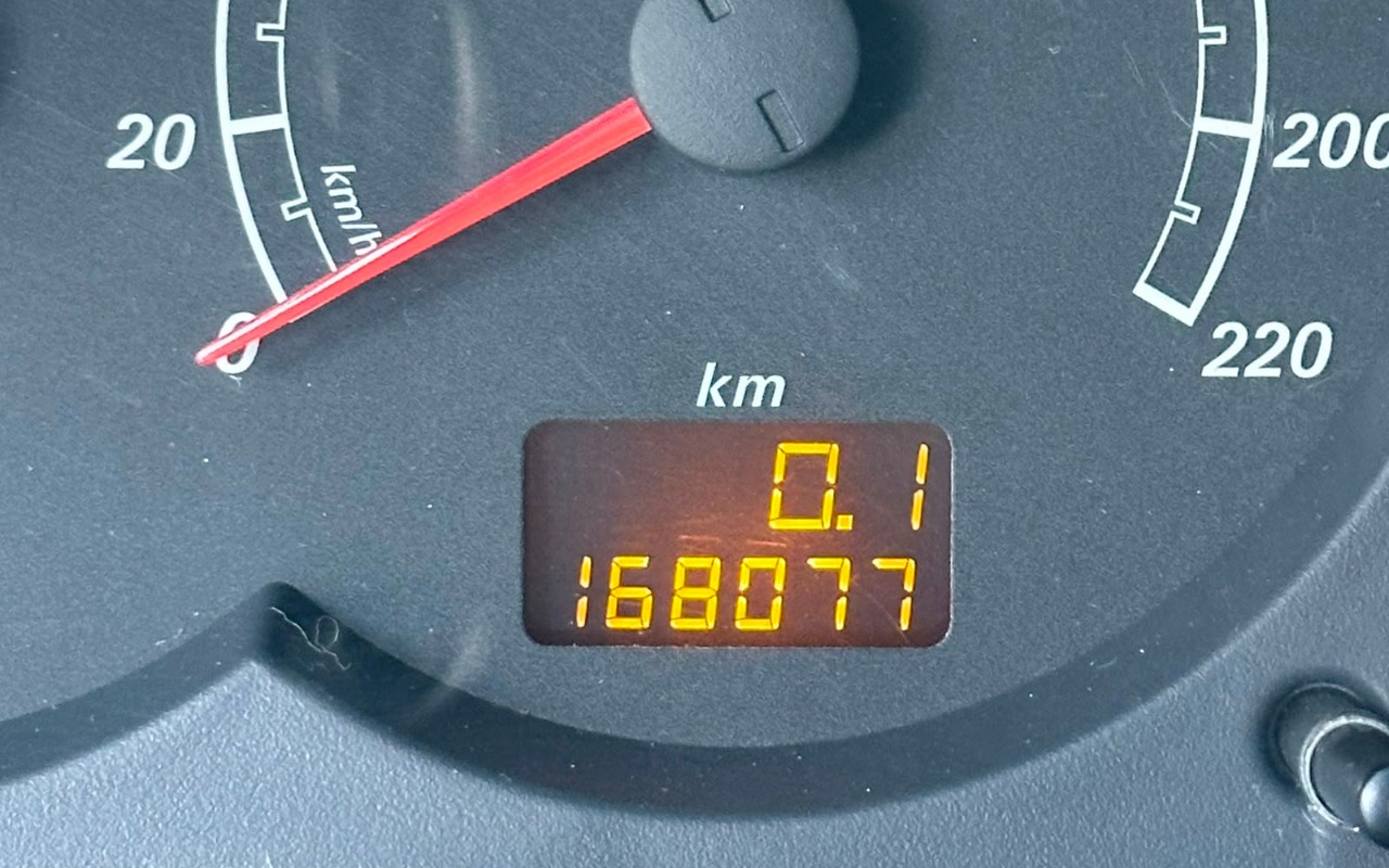 imagem-https://www.socarrao.com.br/sc-vehicle-images-prod/2554216/1784292060861-NzI1NTY3MWItMWE0Zi00NzFkLTlkNjgtNjgwNjA3YWU2NDhmLmpwZw.jpg