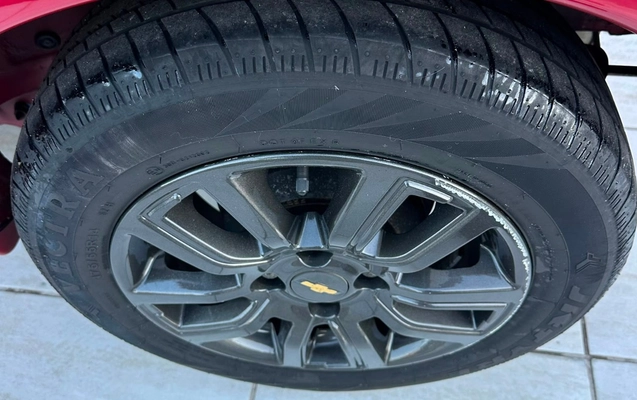 imagem-https://www.socarrao.com.br/sc-vehicle-images-prod/2554216/1784292060921-NzViM2MwOWItOTkwZC00ZTM5LTg3YWYtOTQwOGMxZmU0MWQ1LmpwZw.jpg