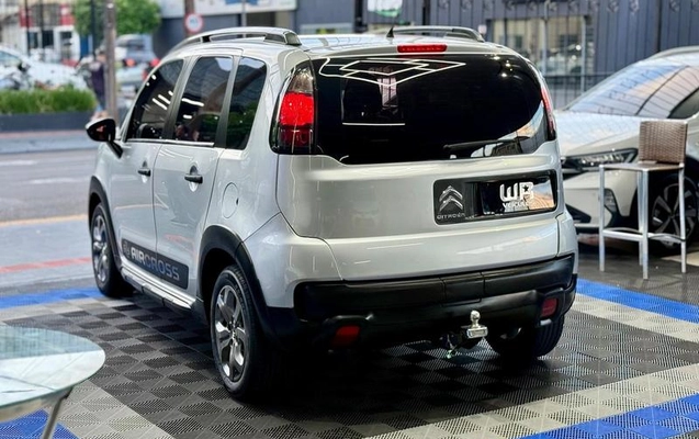 imagem-https://www.socarrao.com.br/sc-vehicle-images-prod/2554908/1788874089007-7382724_4_B_b50e9c3b49.jpeg