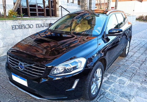 Volvo XC60 2017 Preto — foto 1 de 3