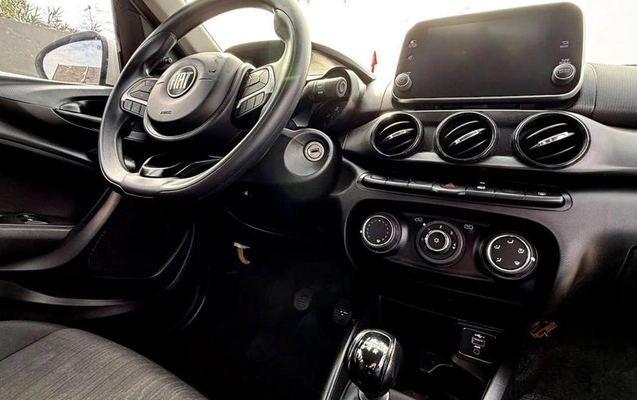 imagem-https://www.socarrao.com.br/sc-vehicle-images-prod/2555713/1784379792978-8242871_16_B_4fd0dc635b.jpeg