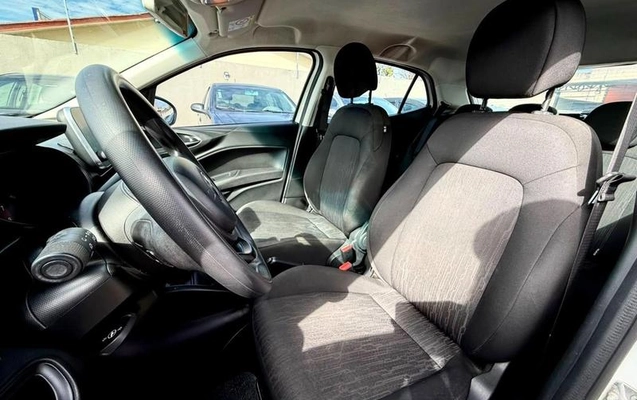 imagem-https://www.socarrao.com.br/sc-vehicle-images-prod/2555713/1784379792987-8242871_1_B_2e1c1b049f.jpeg
