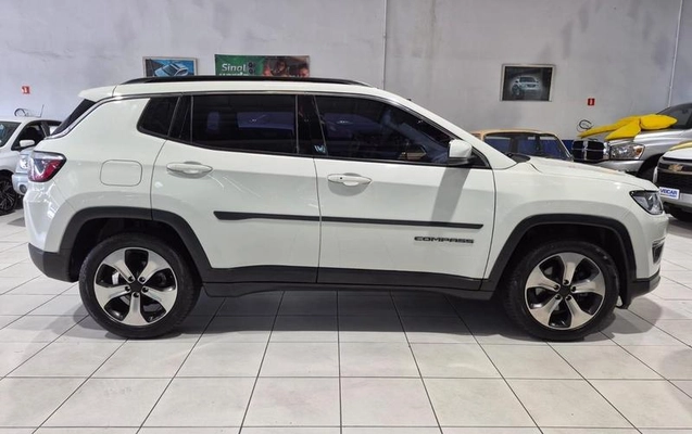 imagem-https://www.socarrao.com.br/sc-vehicle-images-prod/2556228/1786042928976-8263691_6_B_c458c11b5a.jpeg