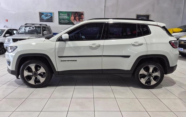 imagem-https://www.socarrao.com.br/sc-vehicle-images-prod/2556228/1786042928983-8263691_10_B_bb05560e2a.jpeg