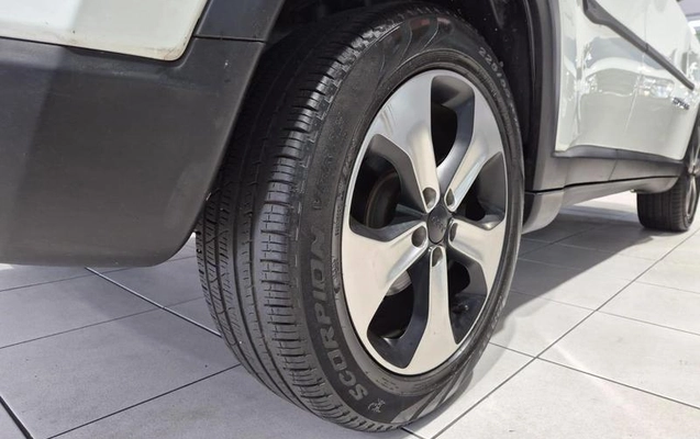 imagem-https://www.socarrao.com.br/sc-vehicle-images-prod/2556228/1786042928984-8263691_11_B_5721cdd268.jpeg