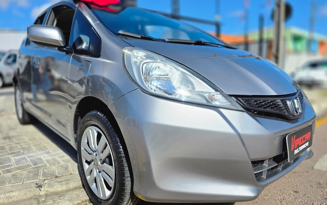 imagem-https://www.socarrao.com.br/sc-vehicle-images-prod/2556410/1783695731138-MjAyNjA3MDdfMTEyODExLmpwZw.jpg