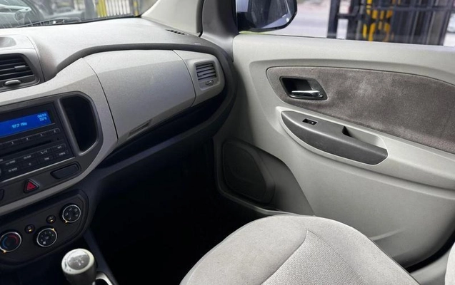 imagem-https://www.socarrao.com.br/sc-vehicle-images-prod/2556490/1786128693339-8267223_11_B_76763dc4c9.jpeg