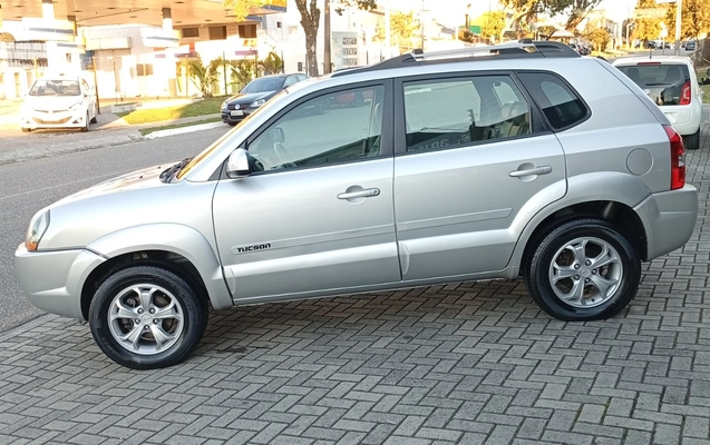 imagem-https://www.socarrao.com.br/sc-vehicle-images-prod/2556556/1783696169348-VFVDU09OIDIwMTYgMDQuanBn.jpg