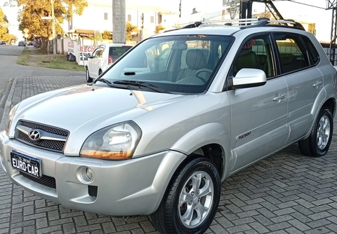 Hyundai Tucson 2.0 16V Flex Aut. 2016 Prata — foto 1 de 3