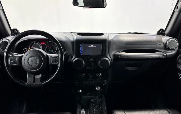 imagem-https://www.socarrao.com.br/sc-vehicle-images-prod/2557991/1786561803661-d936fbb4-0988-415f-85ac-da271606b742.jpg